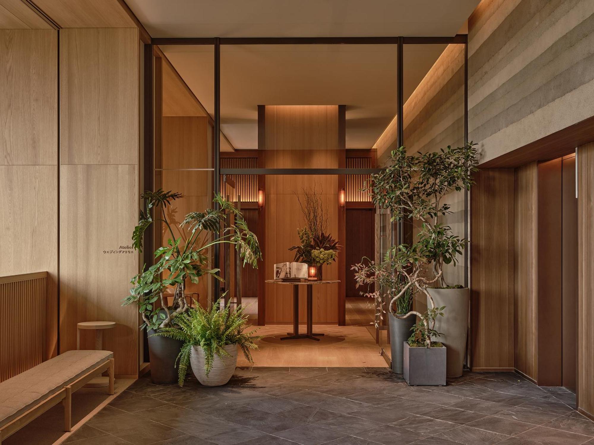 Patina Osaka Hotel Exterior photo