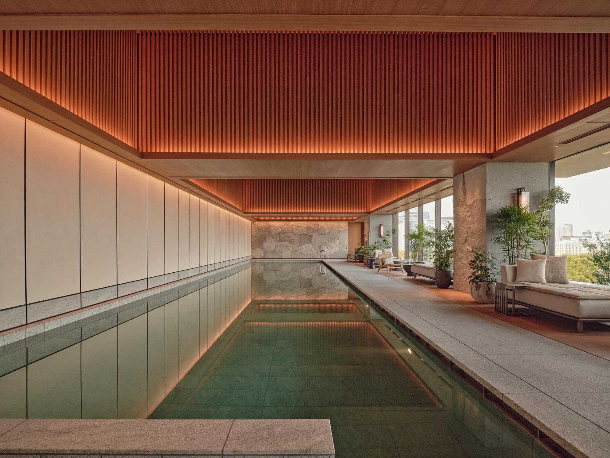 Patina Osaka Hotel Exterior photo